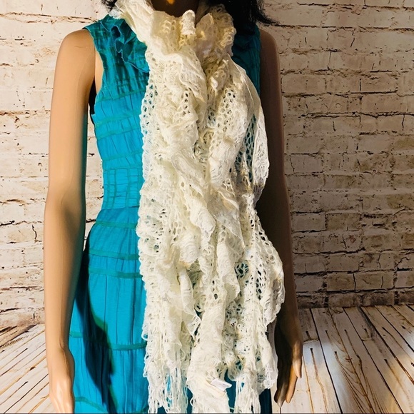 Collection Eighteen Spring Flora Scarf - Picture 3 of 6